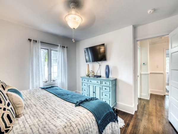 Experience Luxury at this Historic House in Lido Key